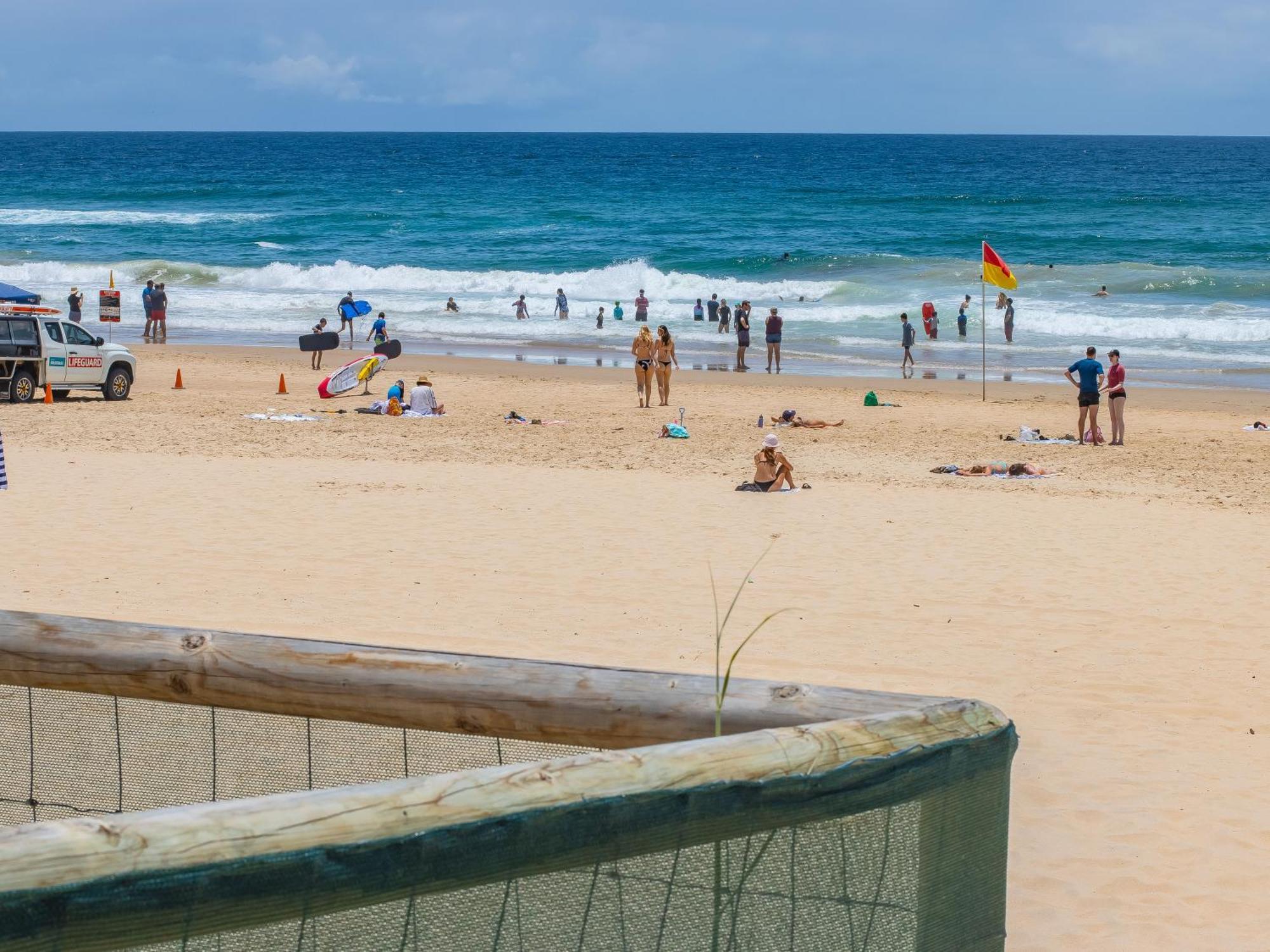 Breakers North Absolute Beachfront Apartments - Official Gold Coast Esterno foto